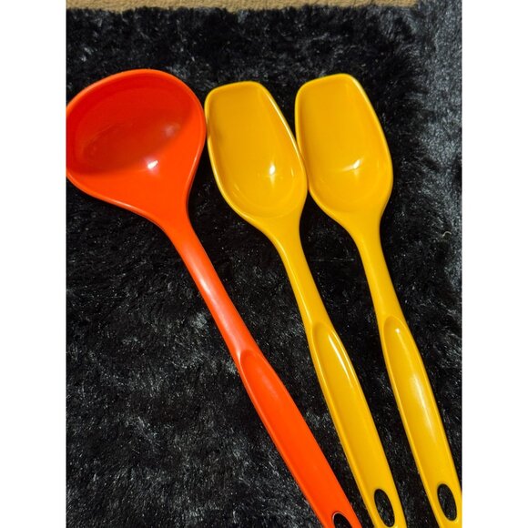 Vintage Foley Melmac Ladle & 2 Spoons Bright Orange & Yellow Durable Kitchen - Picture 1 of 6